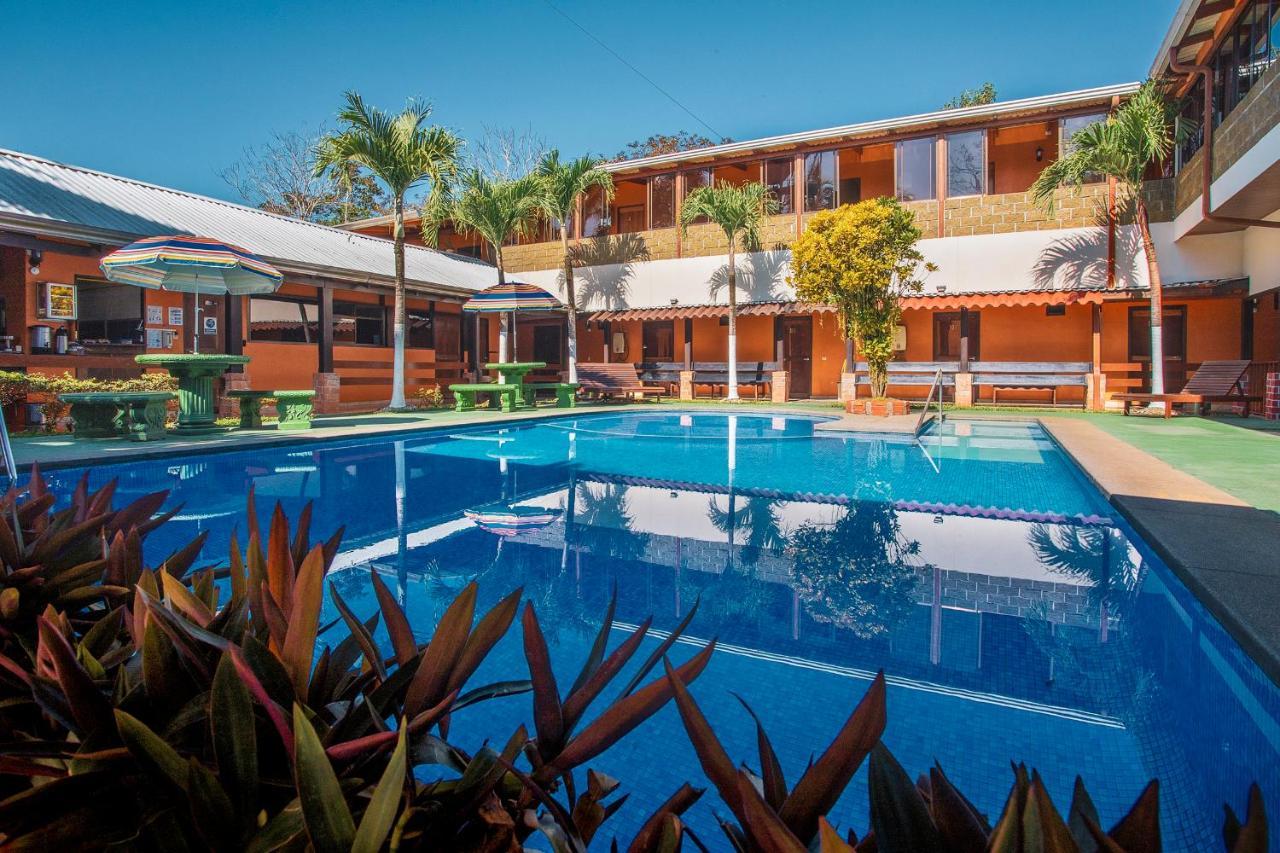 Hotel La Hacienda Quesada  Esterno foto
