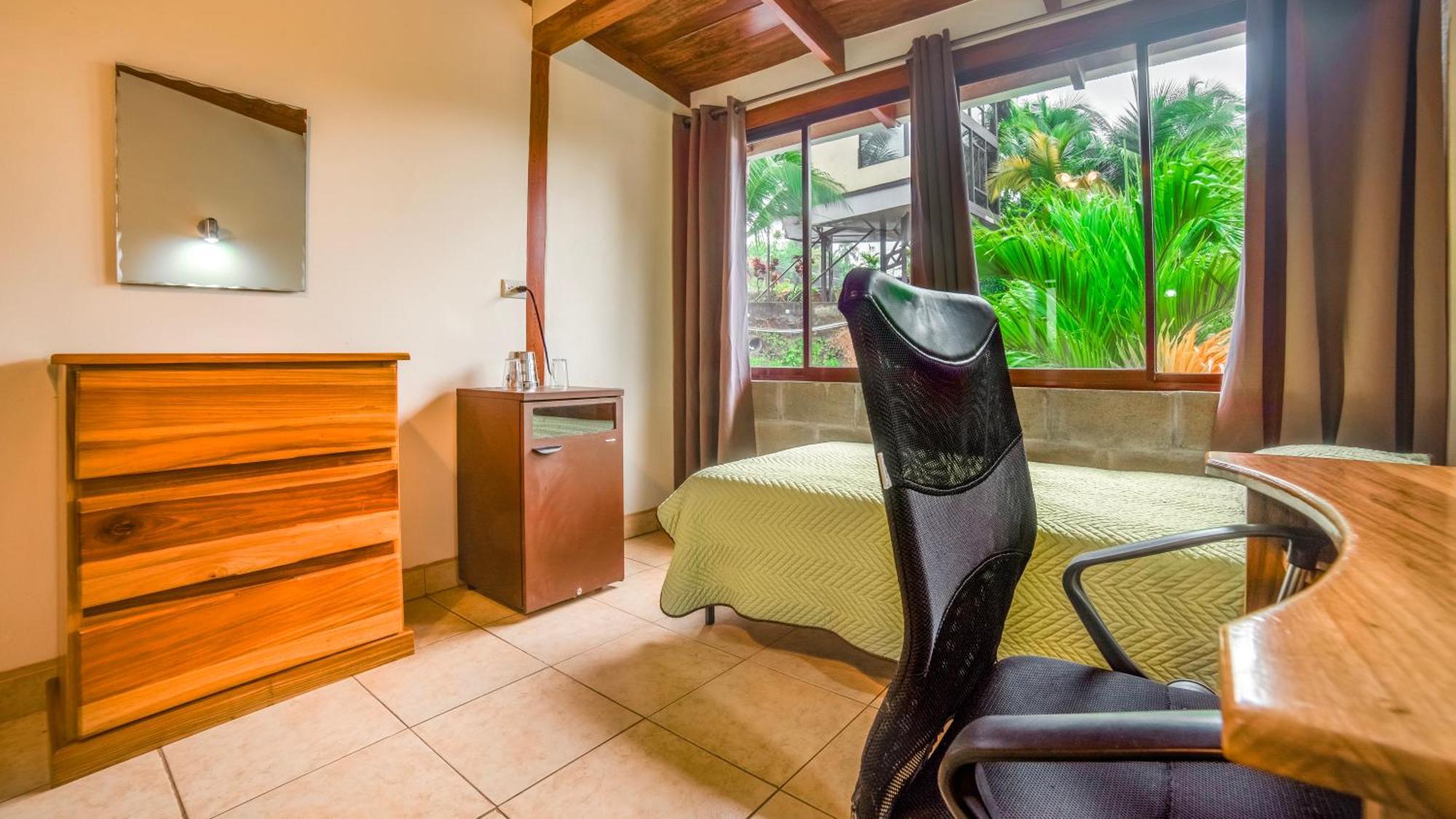 Hotel La Hacienda Quesada  Esterno foto