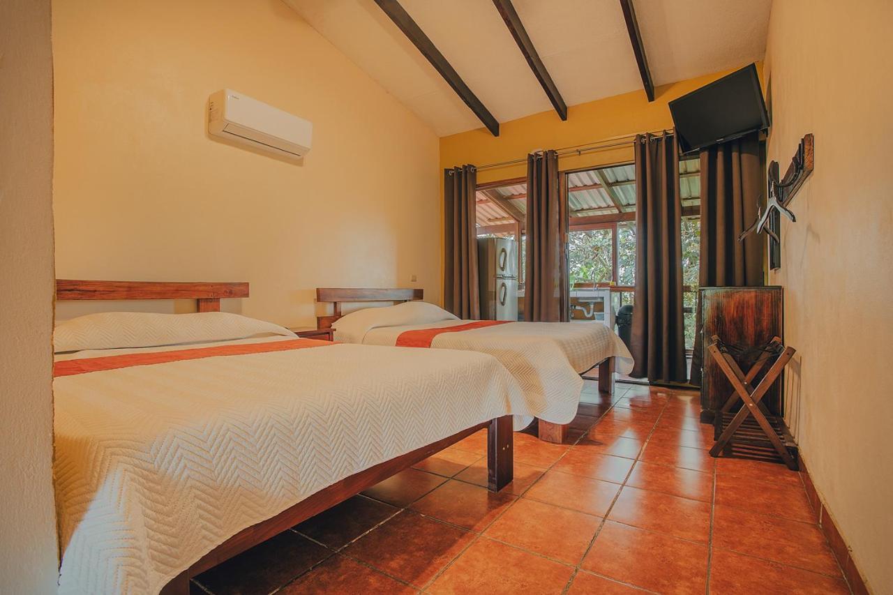 Hotel La Hacienda Quesada  Esterno foto